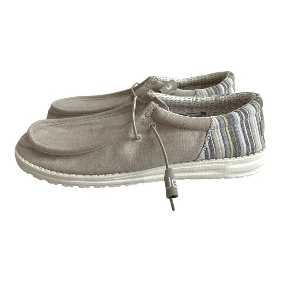 Hey Dude Wally Stretch Canvas Light Grey Casual Shoes Moccasins Men’s Size 11 - Picture 2 of 7